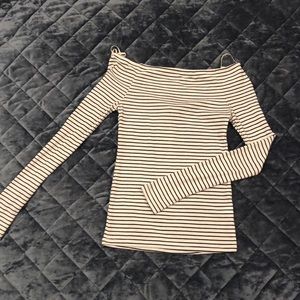 Off the shoulder long sleeve // Lucky Brand
